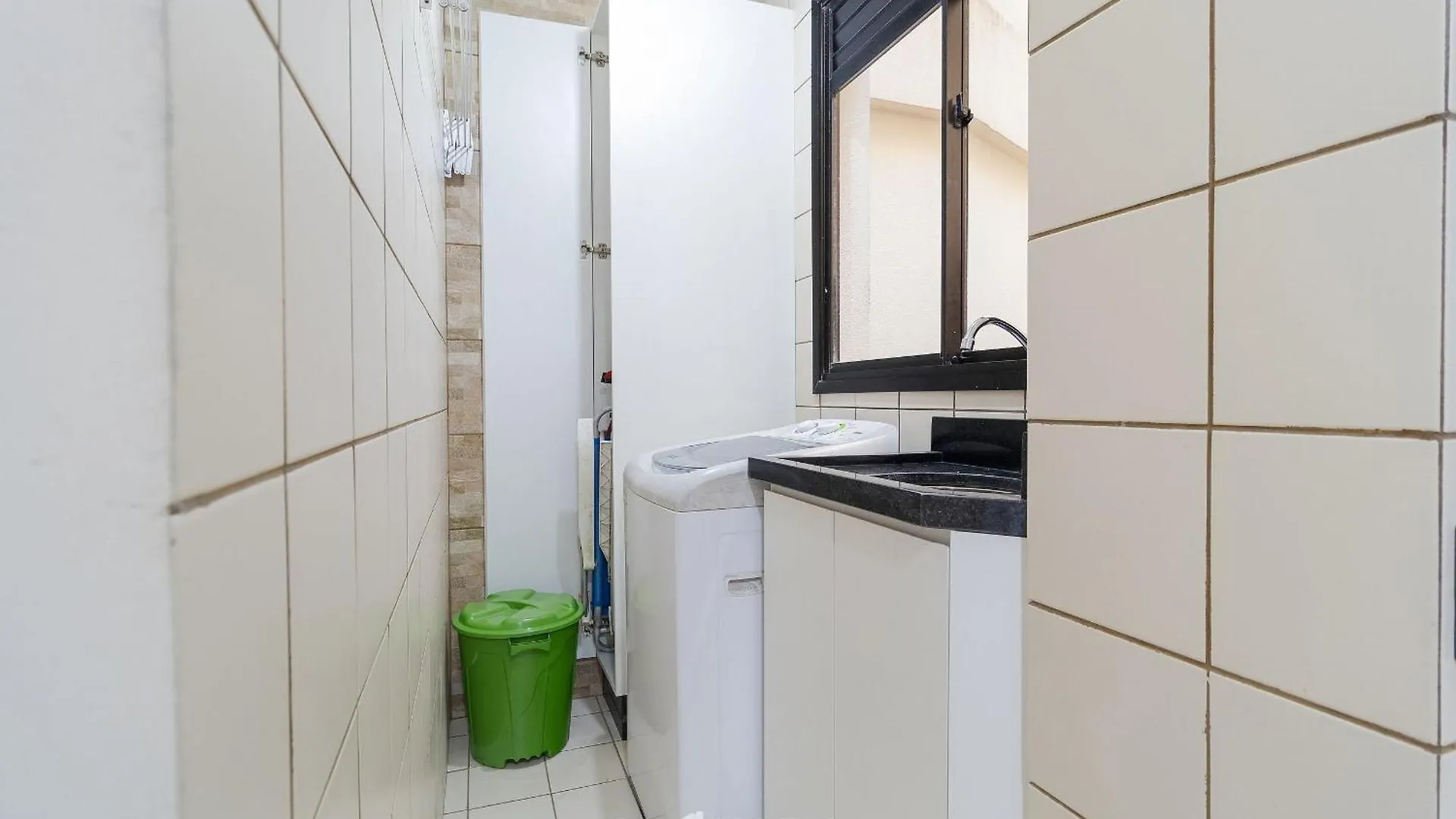 Apto Charmoso Vista Mar Em Canasvieiras Emp2201 Florianópolis 巴西